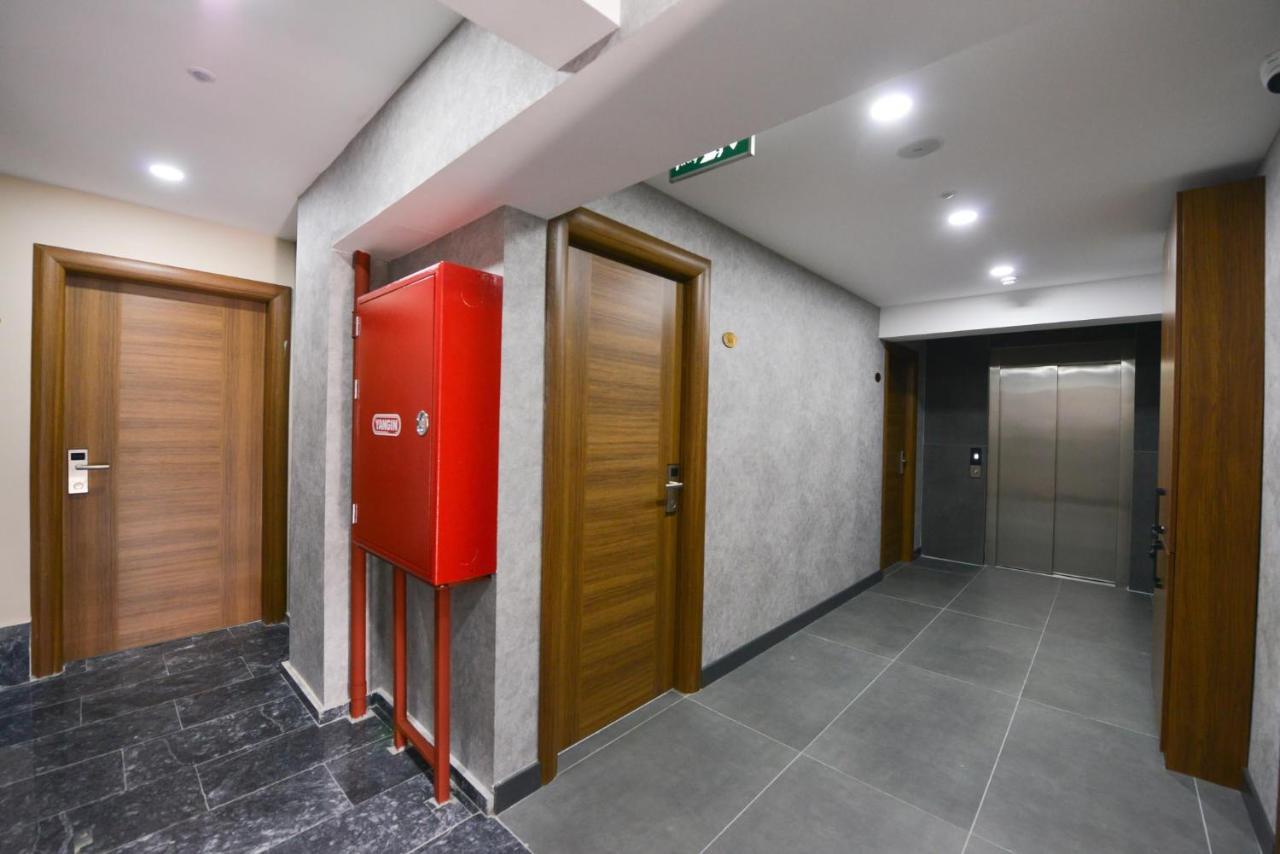 Istport Garden Hotels Arnavutkoy Eksteriør billede A typical corridor